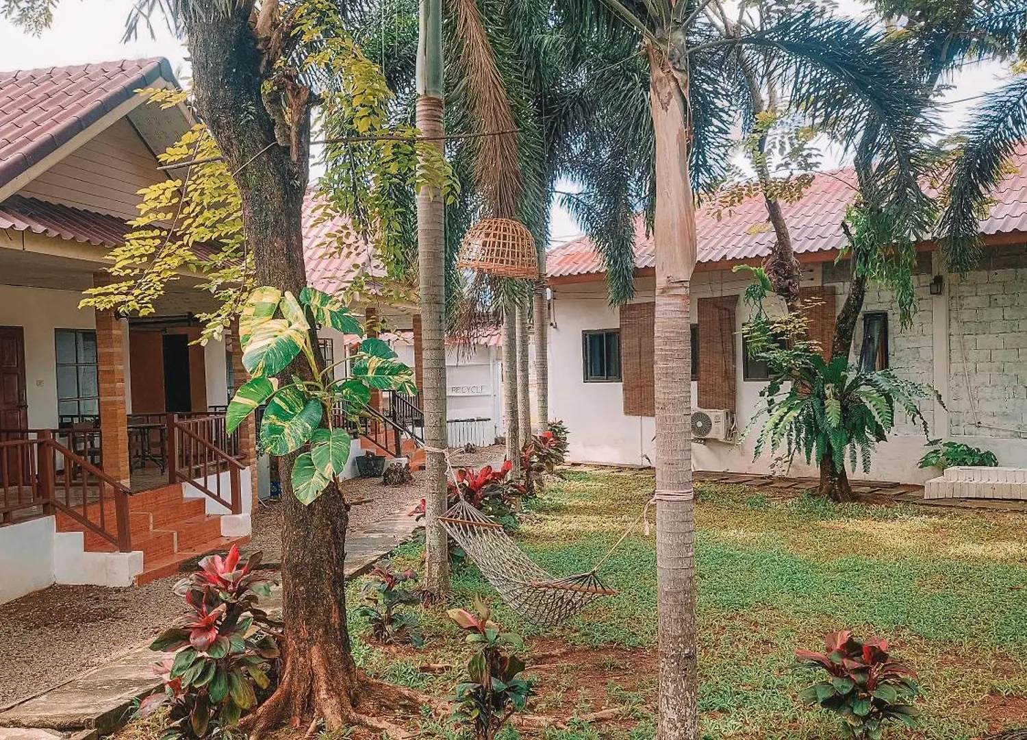 Naraya Resort Koh Lanta Guest house