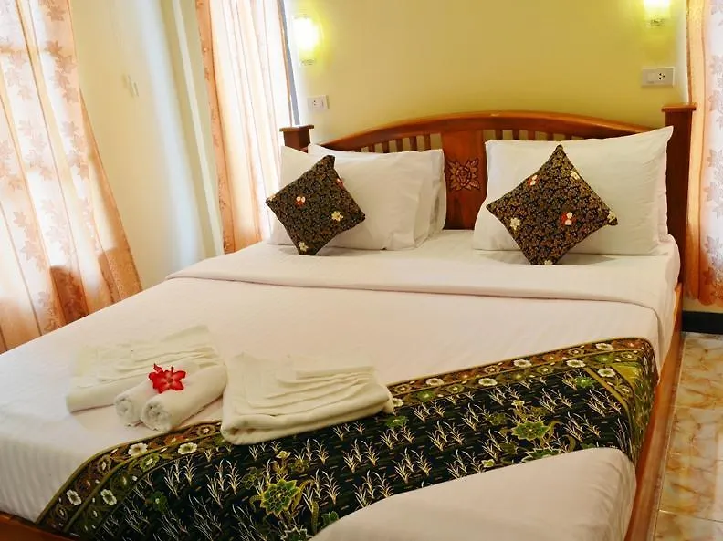 Naraya Resort Koh Lanta 2*,