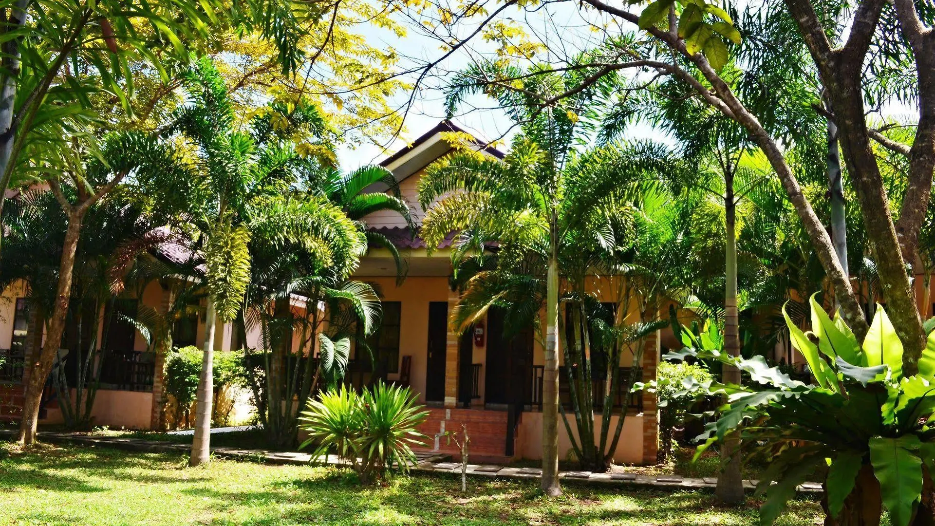 Naraya Resort Koh Lanta Guest house